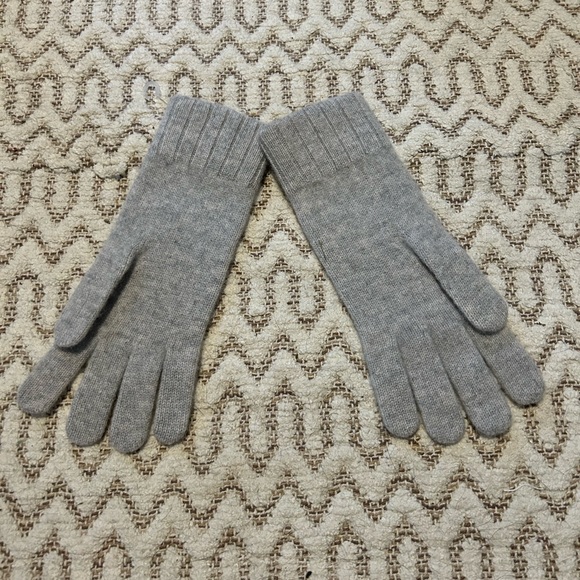 *SOLD* NEW Joie Cashmere Gloves - Picture 2 of 4